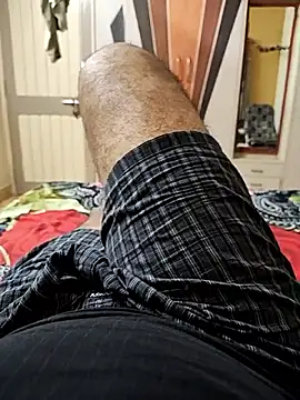 Snapshot of Maxpor77 chatting on February 2026 05:40:02 PM Maxpor77 online show from February 2026 05:40:02 PM