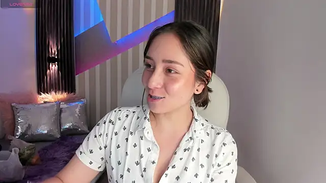 emily layton online show from January 2025 03:39:02 PM