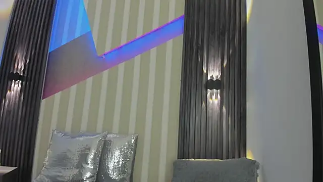 emily layton online show from February 2026 09:47:01 AM