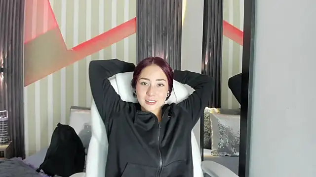 emily layton online show from February 2026 12:19:02 AM