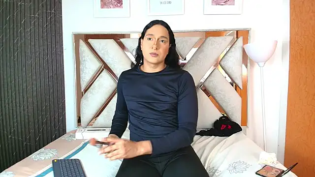 Alison Chan  online show from November 2025 02:28:02 PM