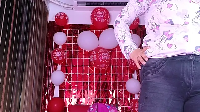 alondrabigtits online show from February 2026 11:40:02 AM