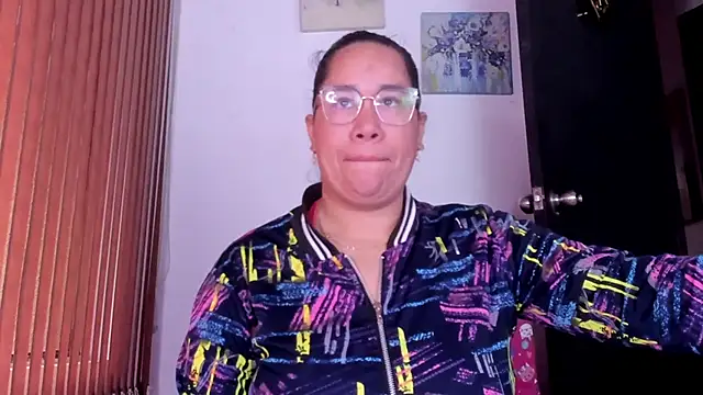 alondrabigtits online show from February 2026 12:23:01 PM