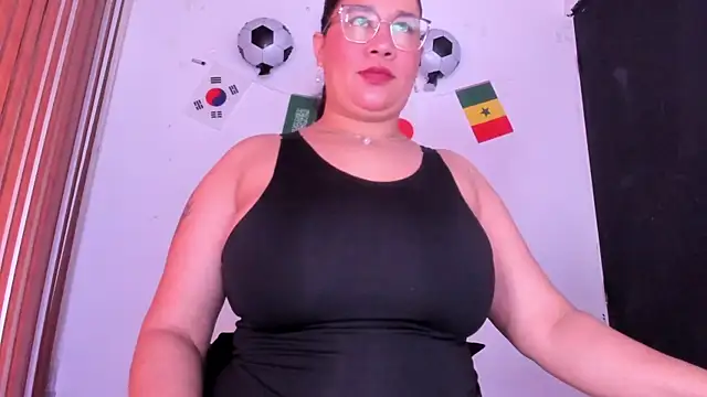 alondrabigtits online show from June 2026 12:22:01 PM