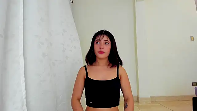 Snapshot of RileySkye chatting on December 2024 12:23:01 AM RileySkye online show from December 2024 12:23:01 AM