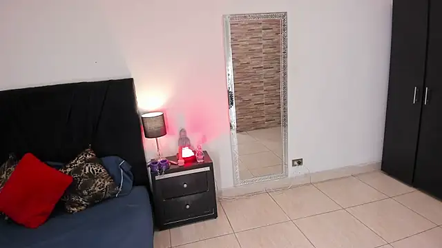 Snapshot of RileySkye chatting on January 2025 09:29:01 AM RileySkye online show from January 2025 09:29:01 AM