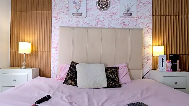 Snapshot of RileySkye chatting on October 2025 06:39:02 PM RileySkye online show from October 2025 06:39:02 PM