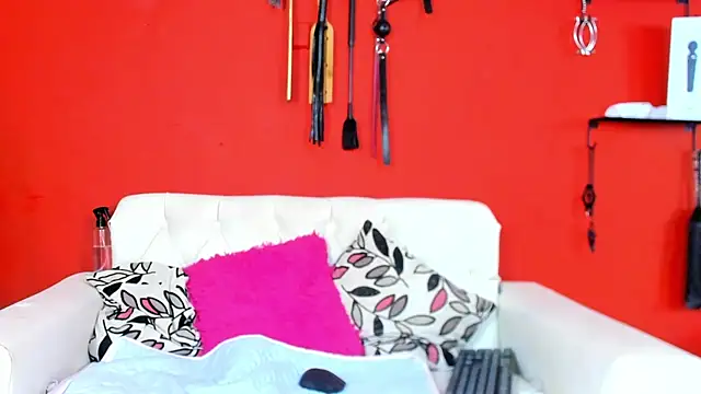 Snapshot of MIA_SOPHIA1 chatting on December 2024 08:23:02 AM MIA SOPHIA1 online show from December 2024 08:23:02 AM