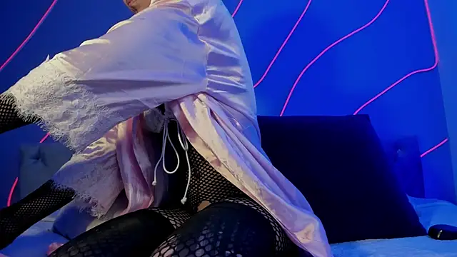 Evangeline bell online show from December 2024 12:00:02 PM