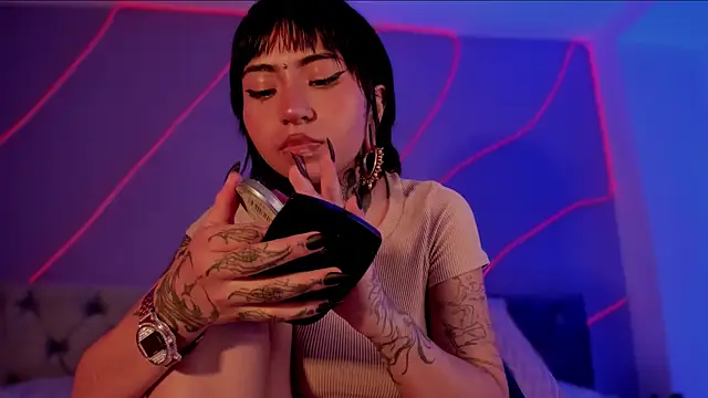 Evangeline bell online show from December 2024 08:21:02 PM