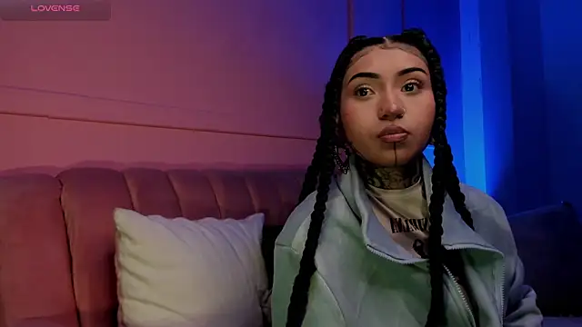 Evangeline bell online show from March 2025 03:41:01 PM