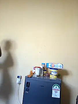 Juicylittle slute online show from November 2025 10:05:01 AM