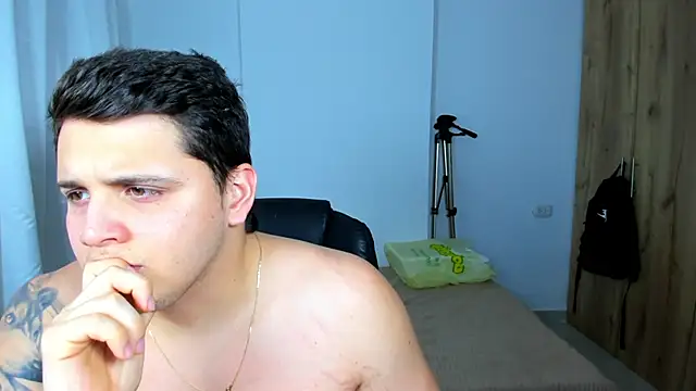 jhonstark09 online show from February 2025 08:13:02 PM