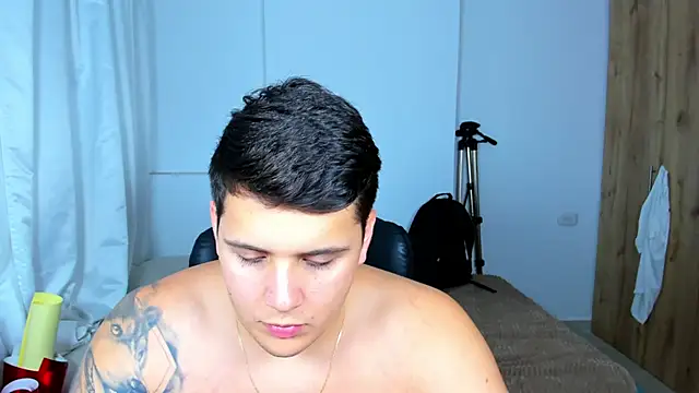 jhonstark09 online show from March 2025 06:42:02 AM