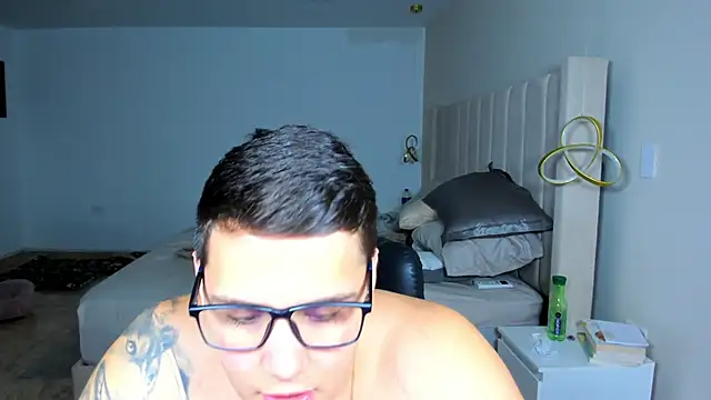 jhonstark09 online show from September 2025 09:14:01 PM