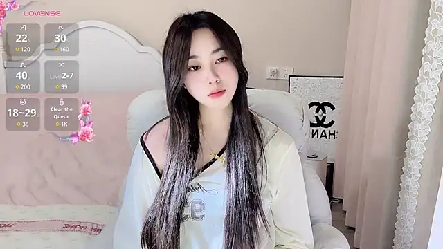 Caitlyn   online show from March 2025 02:32:01 PM