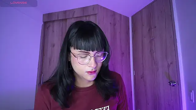 Kiitygirl online show from January 2025 10:34:01 AM