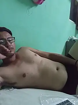 Snapshot of Andresguz35 chatting on November 2025 06:01:02 AM Andresguz35 online show from November 2025 06:01:02 AM