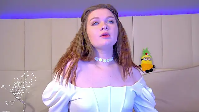 CrystalLyons online show from February 2025 09:37:01 AM