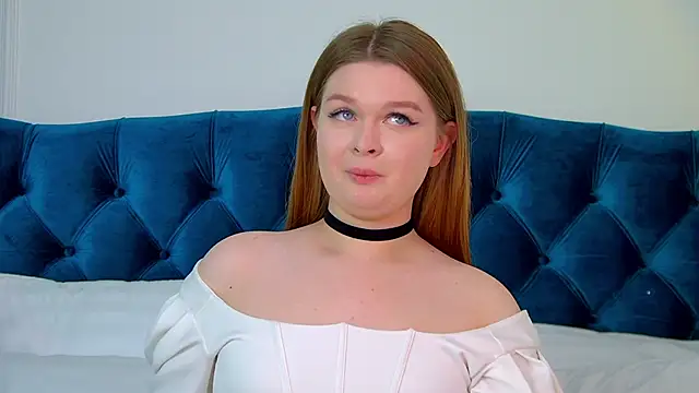 CrystalLyons online show from February 2025 02:10:02 PM