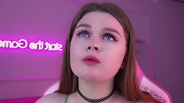 CrystalLyons online show from March 2025 03:48:02 PM