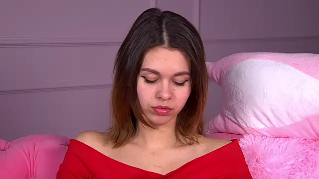 PollyLanders online show from February 2025 01:44:01 PM