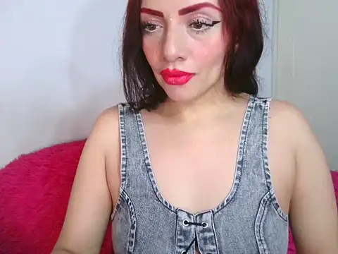 Snapshot of x_Lady_x chatting on October 2025 10:06:02 PM x Lady x online show from October 2025 10:06:02 PM