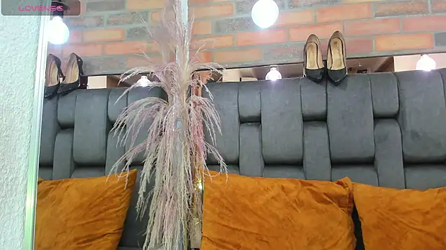 JESSYCORTES online show from February 2026 08:40:02 PM