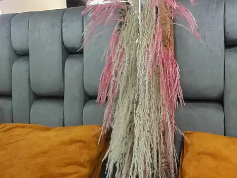 JESSYCORTES online show from March 2026 04:02:02 AM