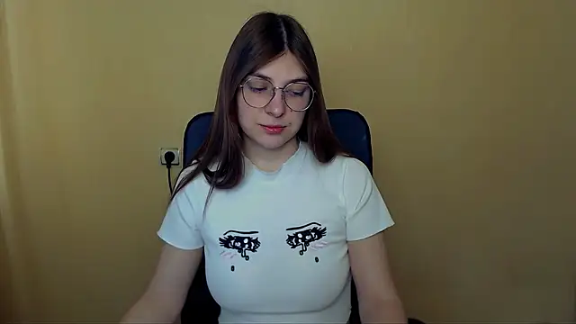 Luna Lush  online show from February 2026 10:30:01 AM