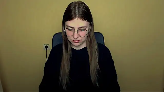 Luna Lush  online show from April 2026 07:30:02 AM