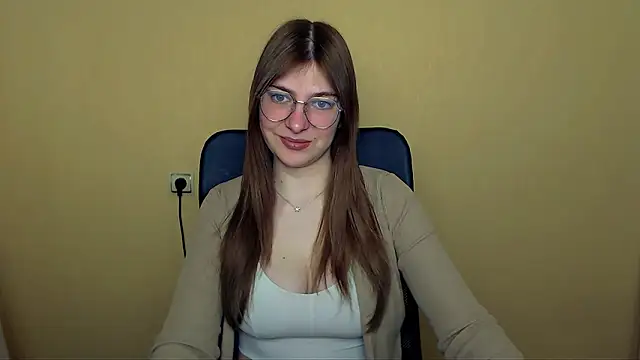Luna Lush  online show from April 2026 09:45:01 AM
