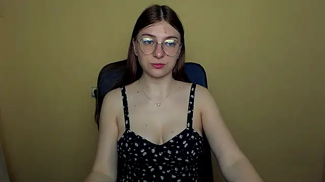 Luna Lush  online show from May 2026 08:43:01 AM