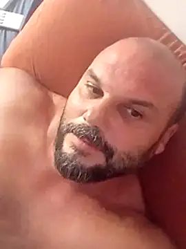 Snapshot of Javierchico chatting on July 2026 03:43:01 PM Javierchico online show from July 2026 03:43:01 PM