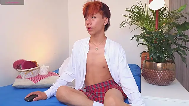 Tommyfoxboy online show from November 2025 01:10:01 PM