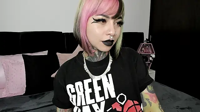 NikkiRamone online show from February 2025 06:51:02 AM