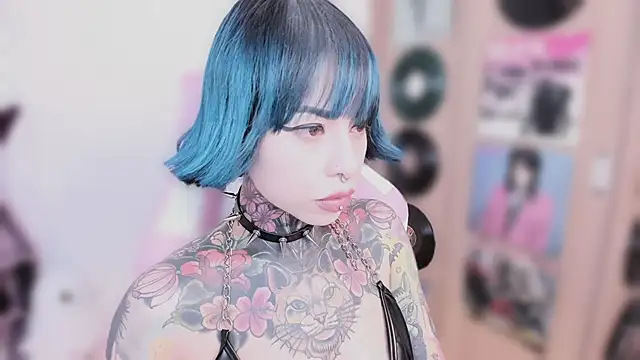 NikkiRamone online show from February 2026 10:30:01 AM