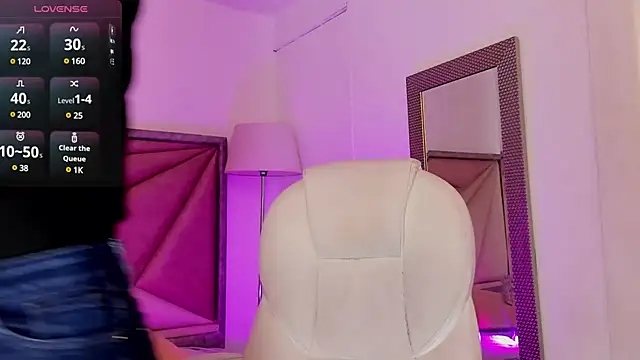 ZaraLim online show from December 2024 12:08:02 PM