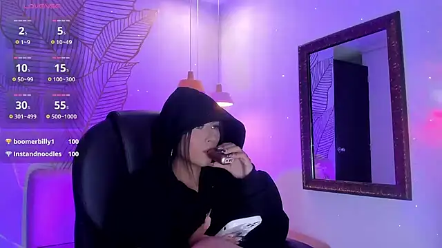 ZaraLim online show from March 2025 03:29:02 PM