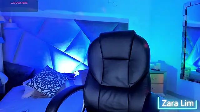 ZaraLim online show from January 2026 06:21:01 PM