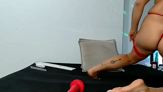 Snapshot of Bitter_ chatting on November 2025 07:46:02 PM Bitter online show from November 2025 07:46:02 PM