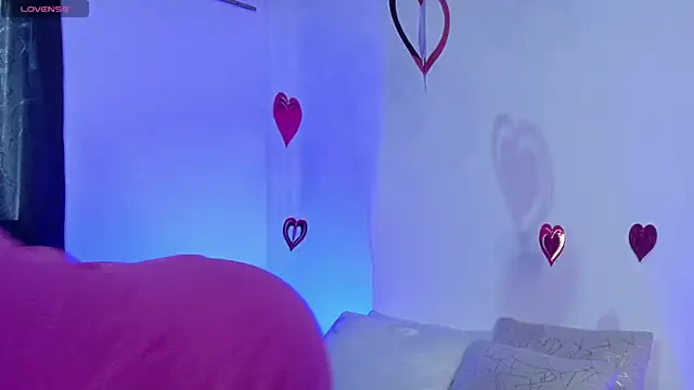 Snapshot of luccycollins_ chatting on February 2025 02:11:02 PM luccycollins online show from February 2025 02:11:02 PM