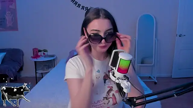 Snapshot of Taste_Jennyy chatting on December 2024 06:50:01 PM Taste Jennyy online show from December 2024 06:50:01 PM