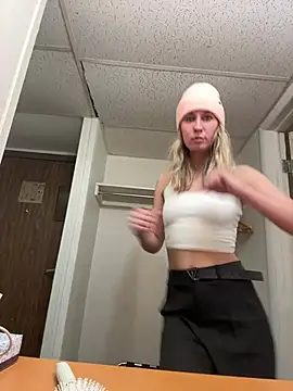 M1ssyk1ssy online show from December 2024 03:33:02 AM