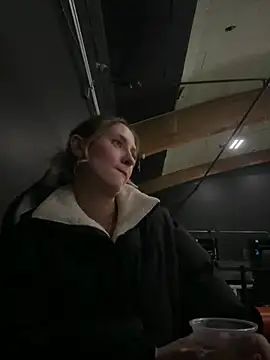 M1ssyk1ssy online show from February 2025 07:25:01 PM