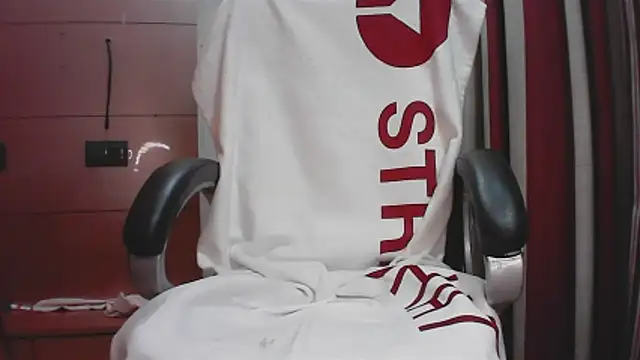 Snapshot of collage_hoty chatting on December 2025 08:47:02 PM collage hoty online show from December 2025 08:47:02 PM