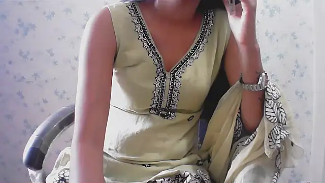collage hoty online show from April 2026 03:02:01 AM