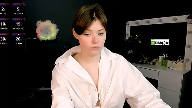 nikole kitt online show from February 2025 04:44:02 AM