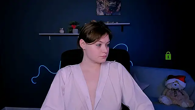 nikole kitt online show from March 2025 04:50:02 AM