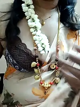 Snapshot of gaurika18 chatting on March 2025 02:56:01 PM gaurika18 online show from March 2025 02:56:01 PM